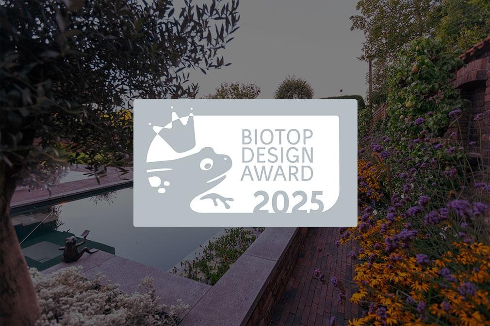 Biotop Design Award 2025 logo voor tuin met natuurlijk zwembadBiotop Design Award 2025 logo voor tuin met natuurlijk zwembadBiotop Design Award 2025 logo voor tuin met natuurlijk zwembadBiotop Design Award 2025 logo voor tuin met natuurlijk zwembadBiotop