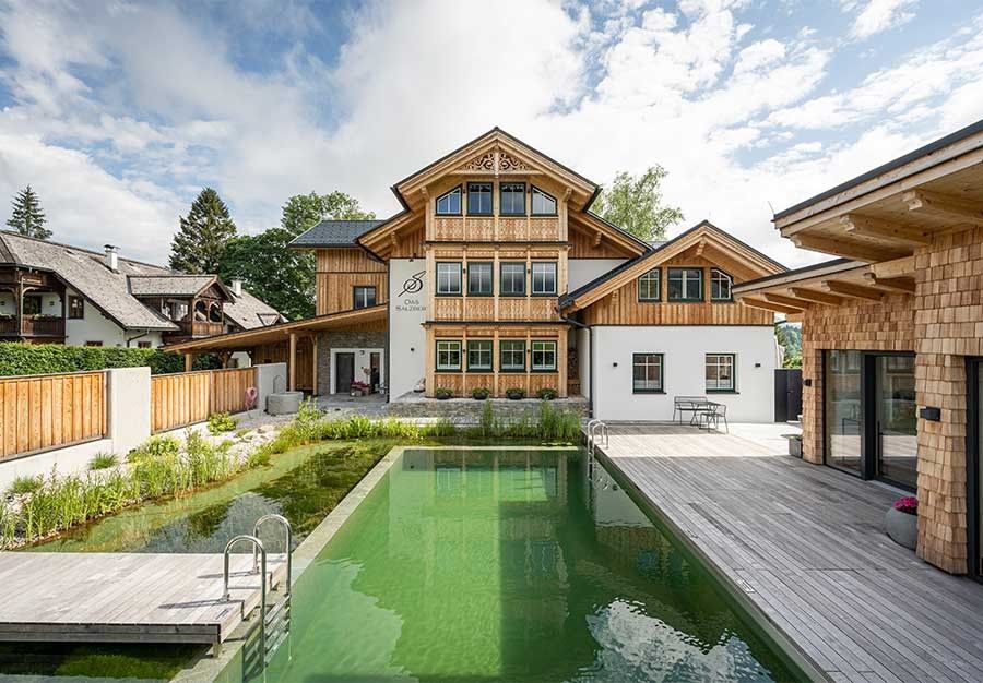 Hotel das Salzberg in Bad Aussee met natuurlijk Biotop zwembad