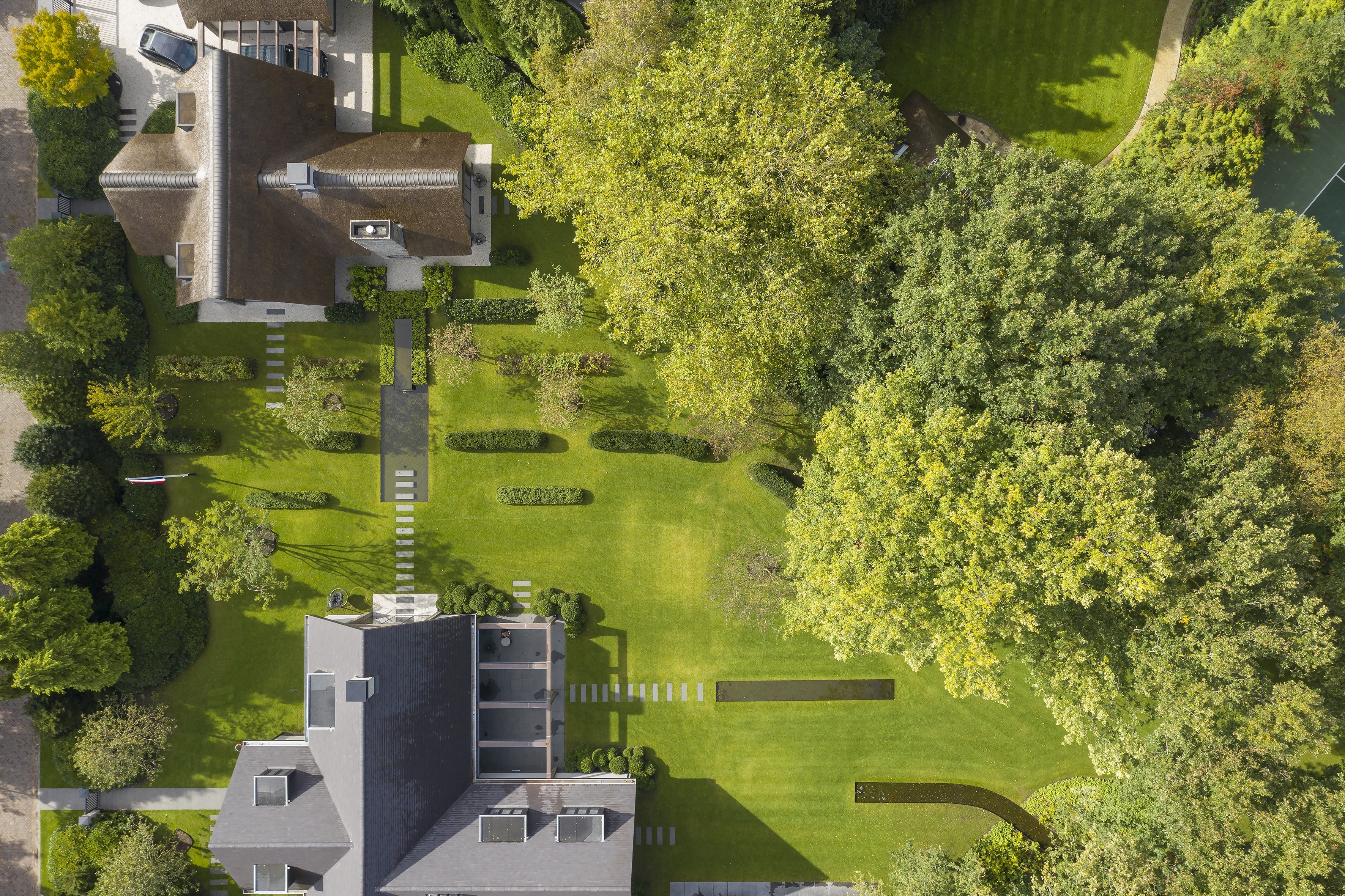 swimming-pond-in-private-landscaped-park-Het-Gooi-NL-bird's-eye-view